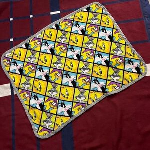 Warner Brothers Looney Tunes plush Baby Blanket Tweety Plush Fleece multicolor